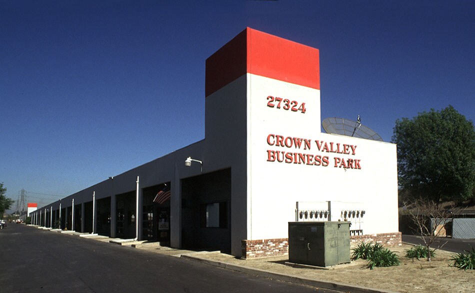 27324 Camino Capistrano, Laguna Niguel, CA à louer - Photo du bâtiment - Image 2 de 8