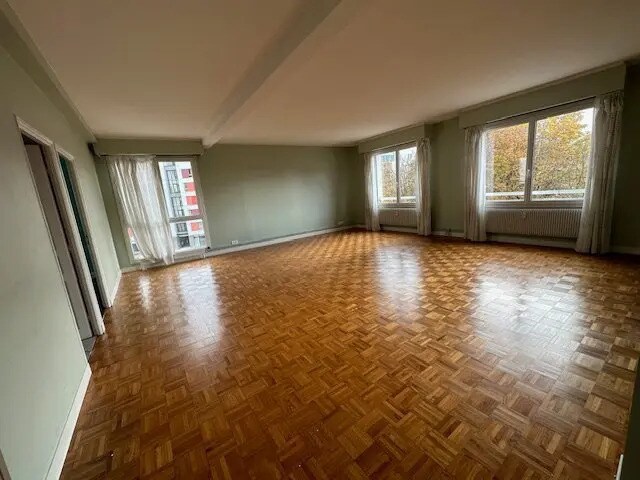 Bureau dans Dijon à louer - Photo du bâtiment - Image 2 de 7