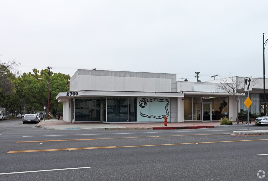 2700 W Burbank Blvd, Burbank, CA for lease - Building Photo - Image 2 of 3