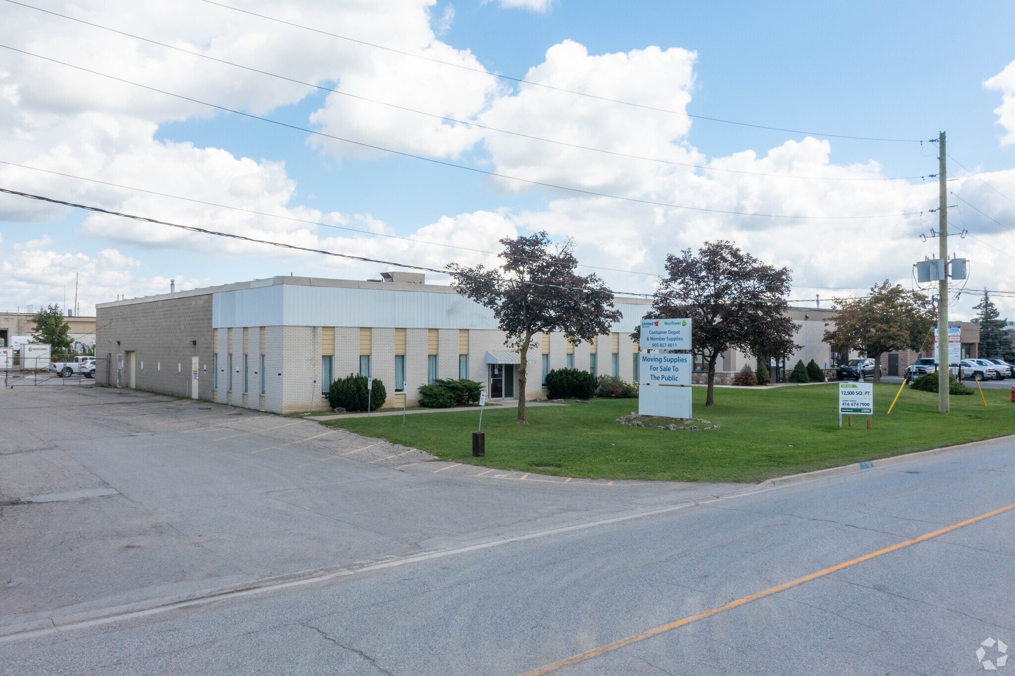 93 Healey Rd, Caledon, ON for lease Primary Photo- Image 1 of 6