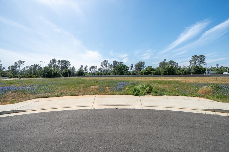 Airport Rd, Redding, CA à vendre - Aérien - Image 2 de 4