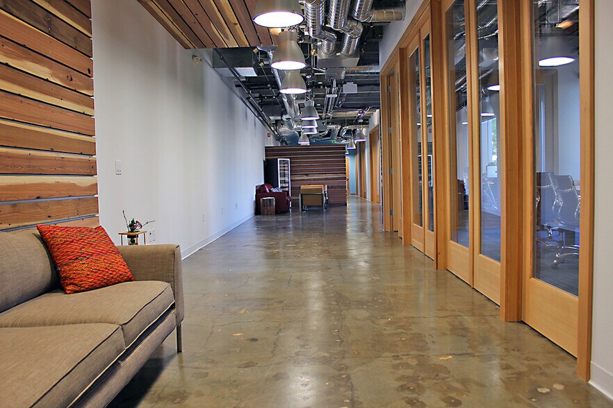 50 Santa Rosa Ave, Santa Rosa, CA à louer - Photo intérieure - Image 2 de 10