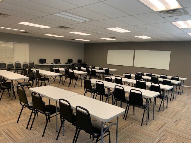 1530 Corporate Woods Pky, Uniontown, OH for lease Interior Photo- Image 1 of 1