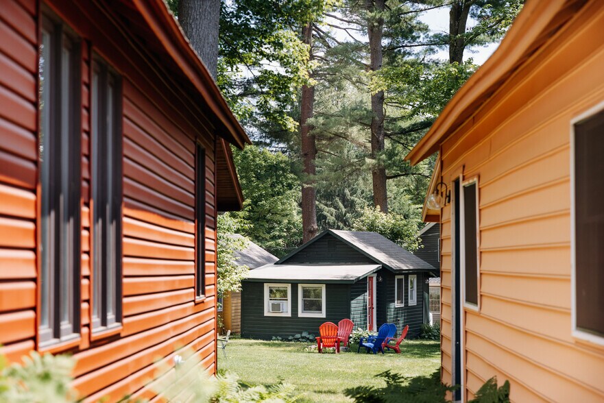 116 Firehouse Rd, Pocono Pines, PA à vendre - Photo du bâtiment - Image 3 de 42