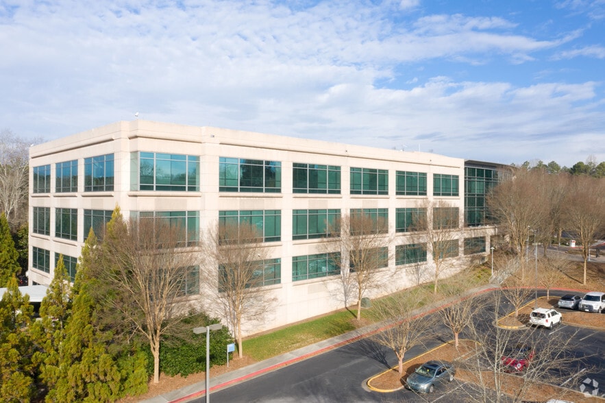 1100 Alderman Dr, Alpharetta, GA for lease - Building Photo - Image 2 of 17