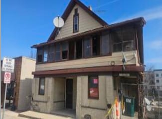 More details for 261 S Main St, West Bend, WI - Retail for Sale