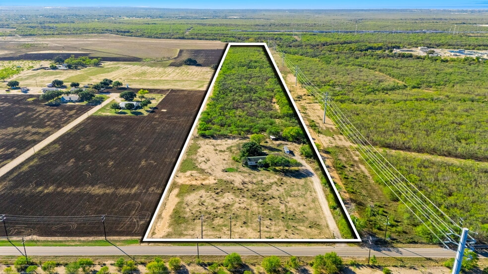 596 Mauermann Rd, San Antonio, TX for sale - Building Photo - Image 3 of 16