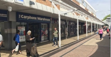 North Walk, Yate for lease Building Photo- Image 1 of 1