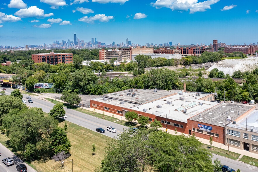 4025-4039 S Western Blvd, Chicago, IL for sale - Aerial - Image 3 of 25