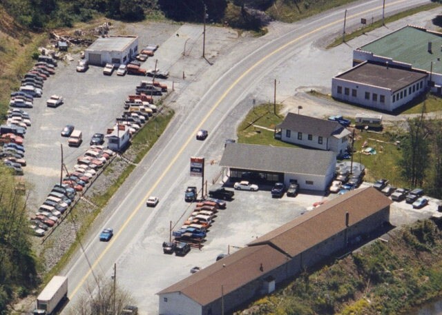 513 Kanawha Ave, Rainelle, WV à vendre - Photo du bâtiment - Image 2 de 2