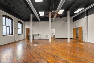 435 Lancaster St, Leominster, MA à louer Photo intérieure- Image 2 de 4