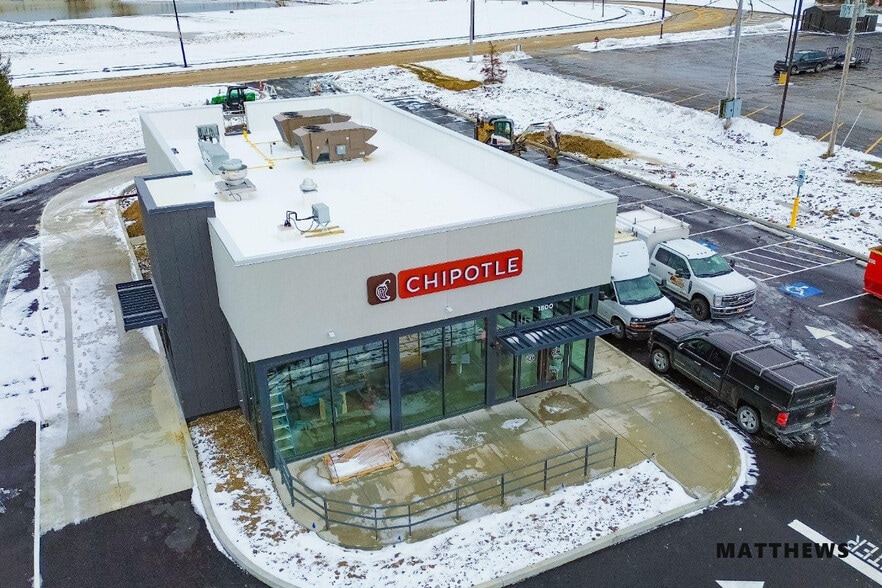 1800 S Broadway, Geneva, OH for sale - Primary Photo - Image 1 of 2
