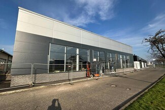Plus de détails pour 439 Hillington Rd, Glasgow - Industriel à louer