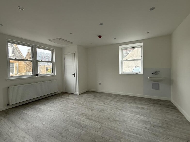 18 Main St, Falkirk for sale - Building Photo - Image 3 of 4