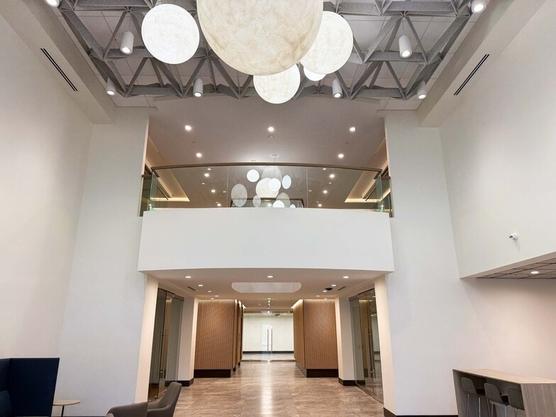 300 Corporate Pky, Birmingham, AL for lease - Building Photo - Image 3 of 7