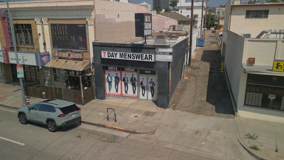 11517 Santa Monica Blvd, Los Angeles, CA à vendre - Photo du bâtiment - Image 2 de 11
