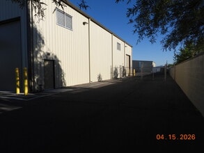 2701 E Wieding Rd, Tucson, AZ for lease Interior Photo- Image 2 of 17