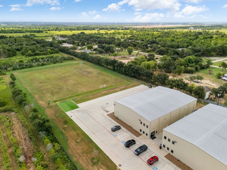 3312 Schlipf Rd, Katy, TX for lease - Building Photo - Image 3 of 18