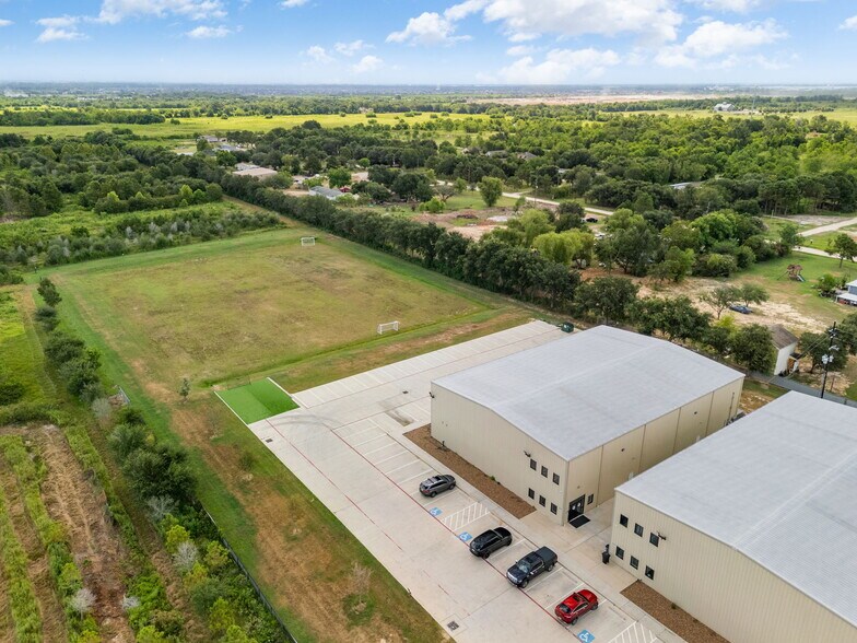 3312 Schlipf Rd, Katy, TX à louer - Photo du bâtiment - Image 3 de 18
