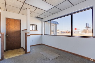 2215 W Lincoln Hwy, Merrillville, IN à louer Photo intérieure- Image 2 de 4