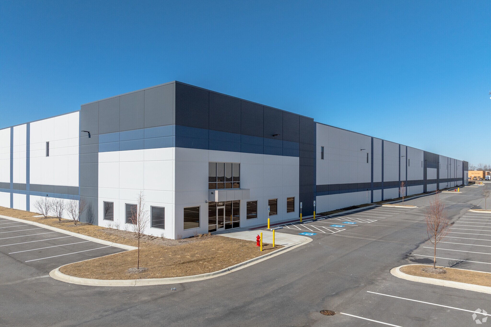 5825 W 118th St, Alsip, IL for lease Primary Photo- Image 1 of 6