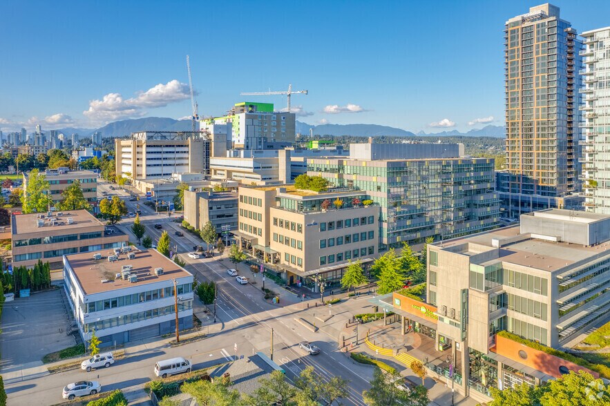 287 Nelson's Crt, New Westminster, BC for lease - Aerial - Image 2 of 8