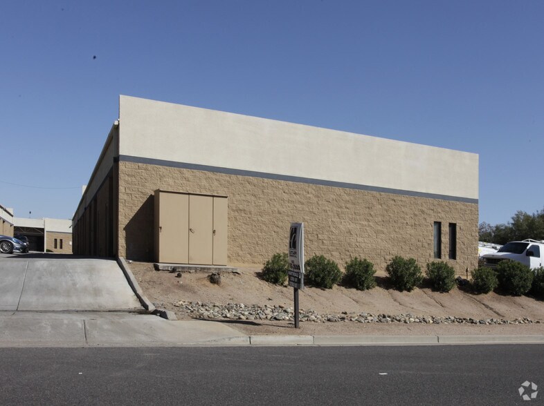 1201 N 54th Ave, Phoenix, AZ à louer - Photo du bâtiment - Image 3 de 6