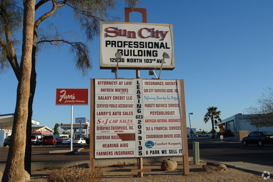 12630 N 103rd Ave, Sun City, AZ à louer - Photo du bâtiment - Image 3 de 7