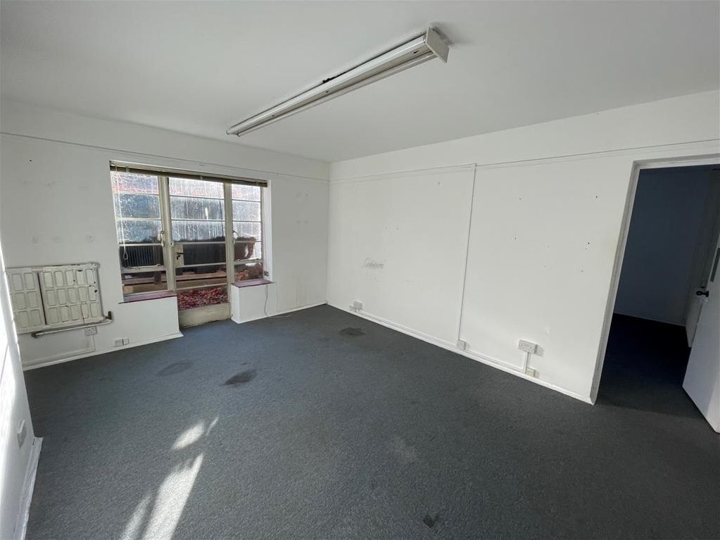 71 Duke St, Chelmsford for lease Interior Photo- Image 1 of 4