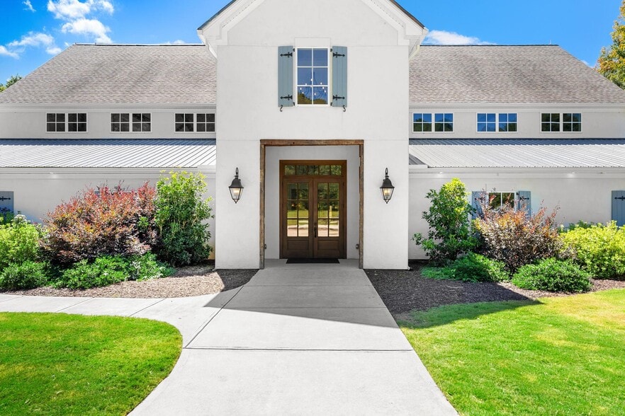 700 Blacks Creek Church Rd, Commerce, GA à vendre - Photo du bâtiment - Image 3 de 60