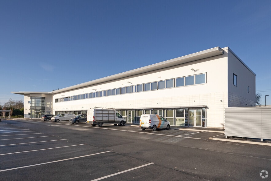 Grovehill Rd, Beverley for lease - Building Photo - Image 3 of 4