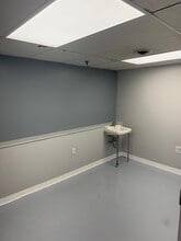 324 E Main St, Newark, DE à louer Photo intérieure- Image 1 de 2