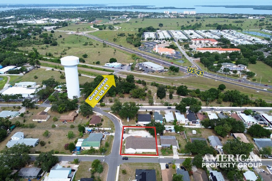 2501 1st Ave E, Palmetto, FL à vendre - Photo du bâtiment - Image 3 de 15