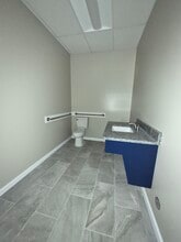 405 Rose St, Sanford, NC for lease Interior Photo- Image 1 of 6