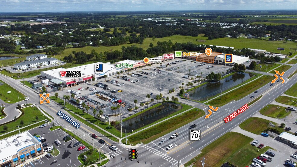 1737 E Oak St, Arcadia, FL à louer - Photo du bâtiment - Image 2 de 5