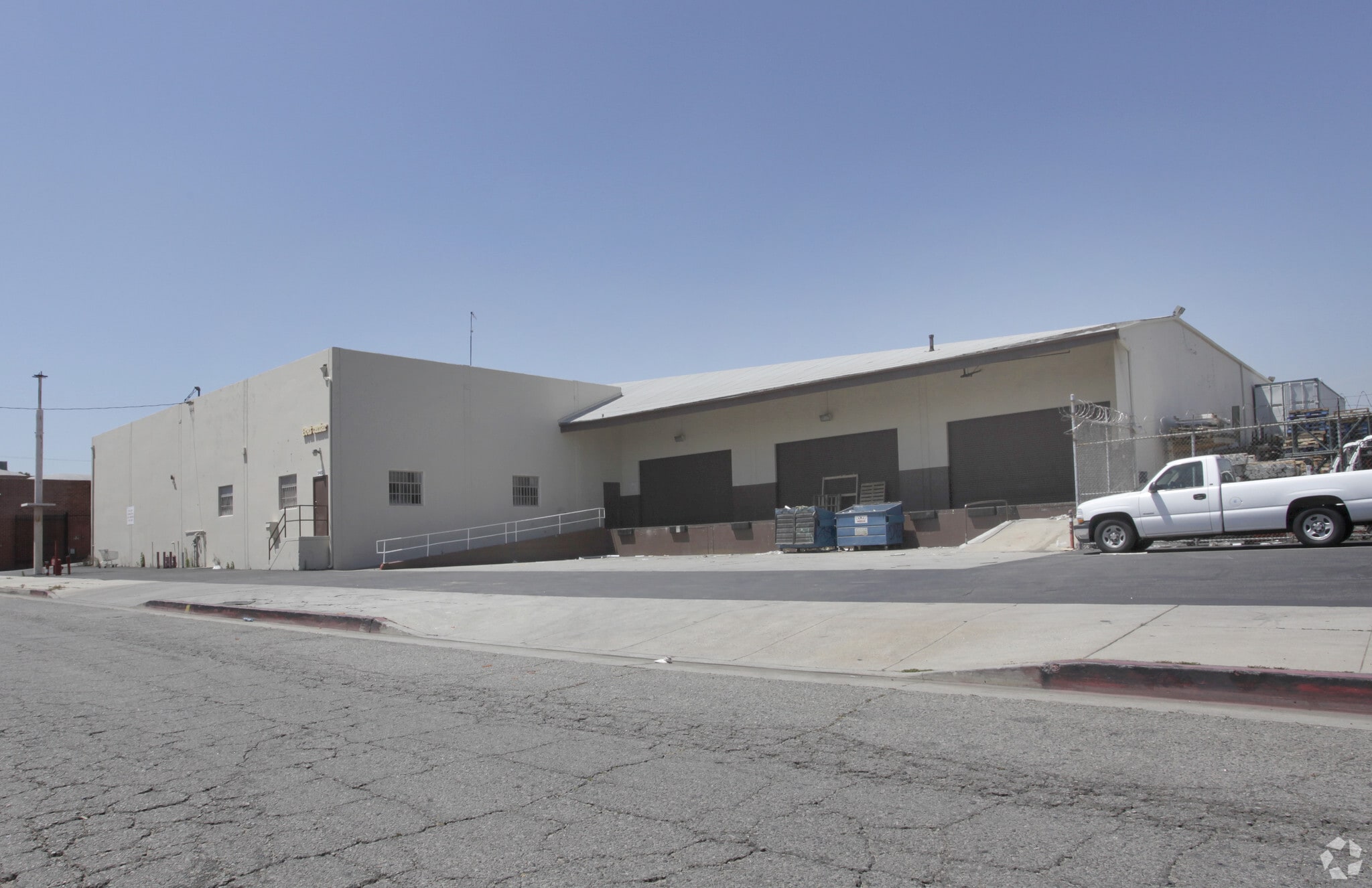 11481 Hart St, North Hollywood, CA for lease Building Photo- Image 1 of 4