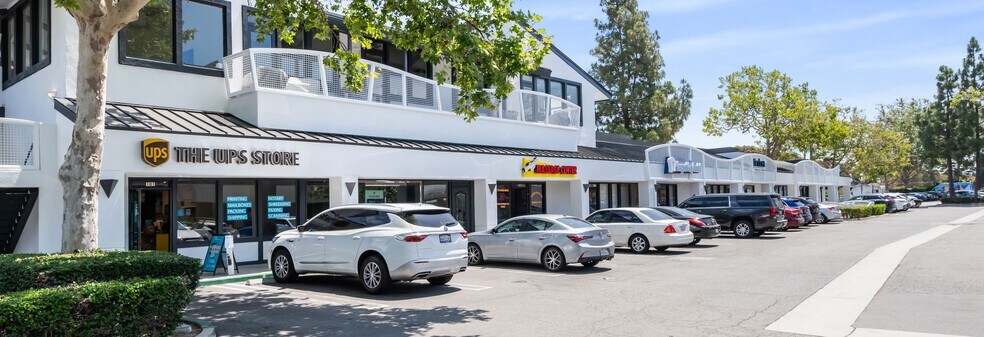 270 Bristol St, Costa Mesa, CA à louer - Photo du bâtiment - Image 2 de 4