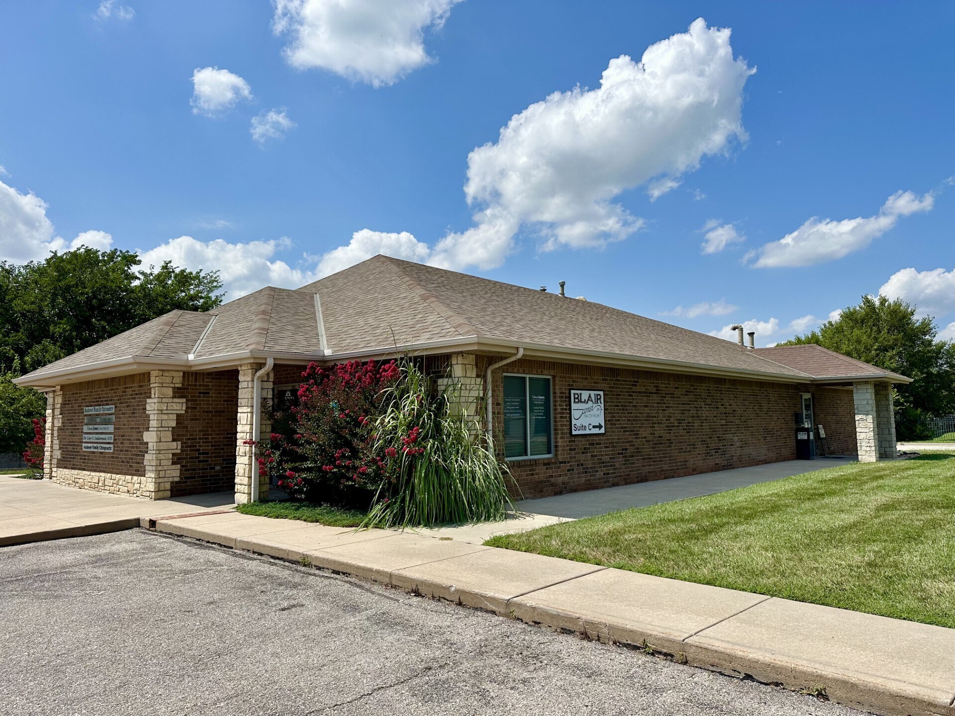 215 S Andover Rd, Andover, KS à louer Photo du bâtiment- Image 1 de 15