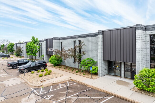 More details for 5240-5300 Valley Industrial Blvd S, Shakopee, MN - Industrial for Lease