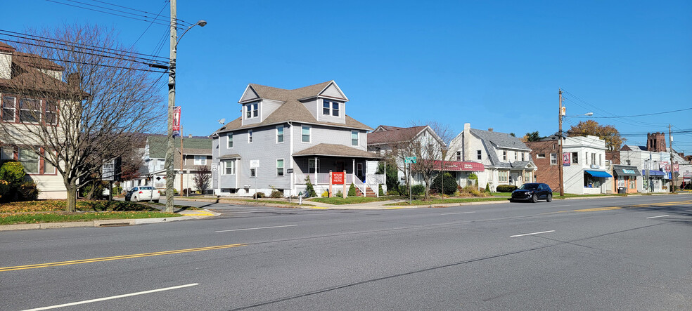 950 Wyoming Ave, Forty Fort, PA à vendre - Photo du bâtiment - Image 1 de 1