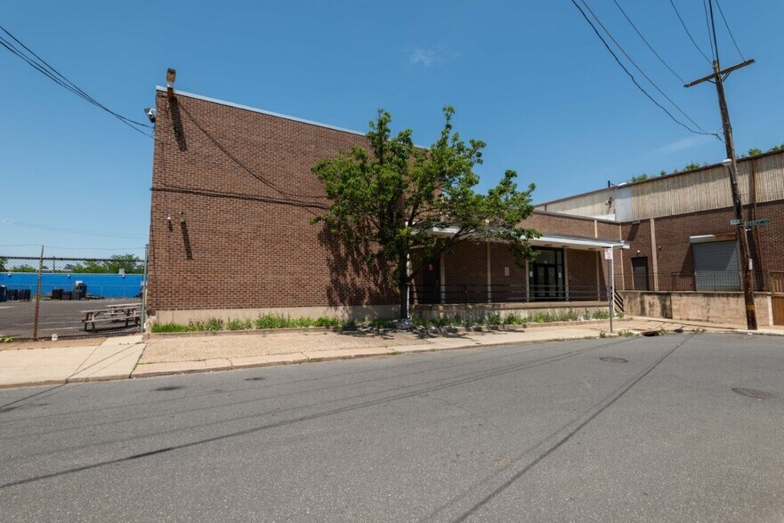 913-929 Wallace St, Philadelphia, PA à louer - Photo du bâtiment - Image 2 de 24