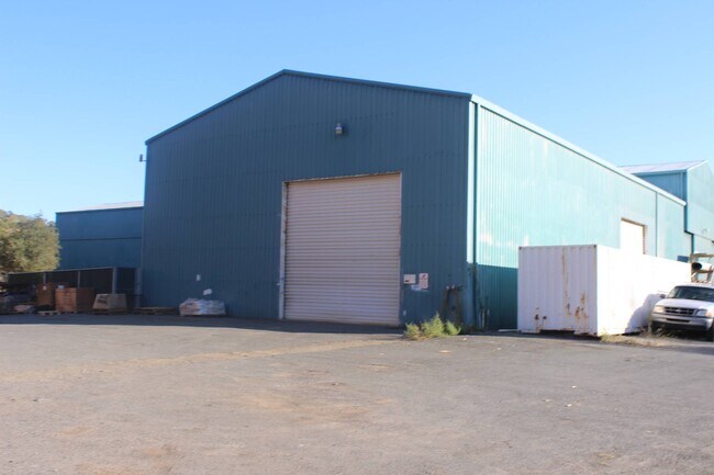 Plus de détails pour 9196 Ridge Rd, Newcastle, CA - Industriel à louer