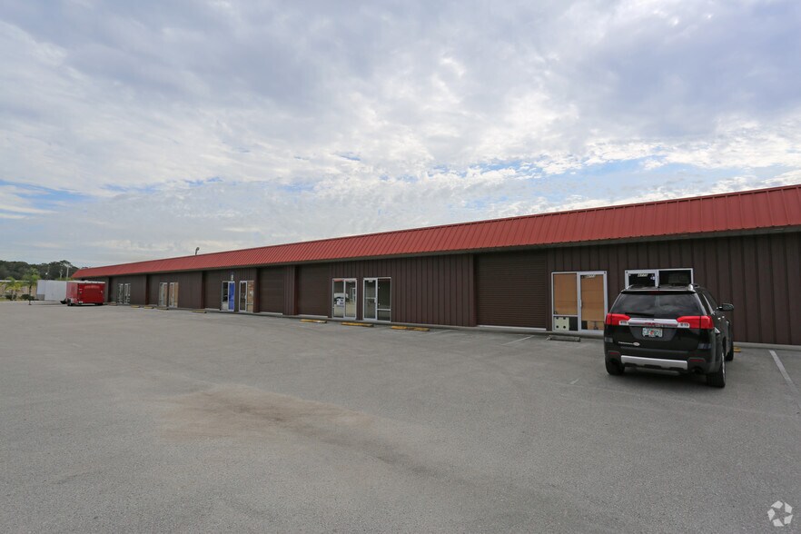 4753 Allen Rd, Zephyrhills, FL à louer - Photo du bâtiment - Image 3 de 7