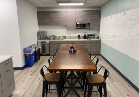 724-726 Oak Grove Ave, Menlo Park, CA à louer - Photo intérieure - Image 3 de 9