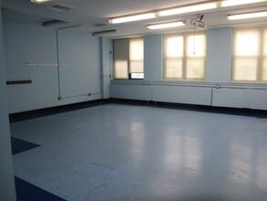 11 Catherine St, Brooklyn, NY for lease Interior Photo- Image 1 of 8