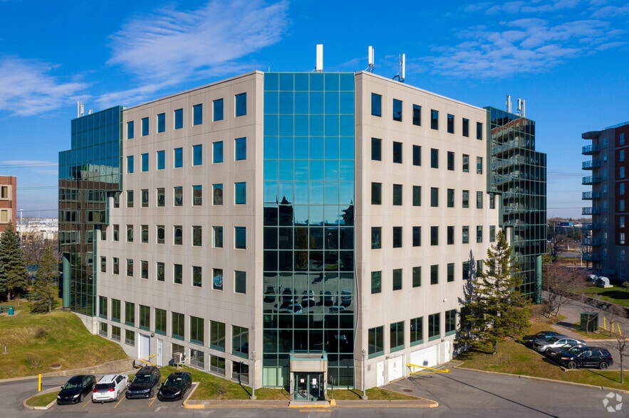 7400 Boul des Galeries-d'Anjou, Montréal, QC for lease - Building Photo - Image 2 of 6