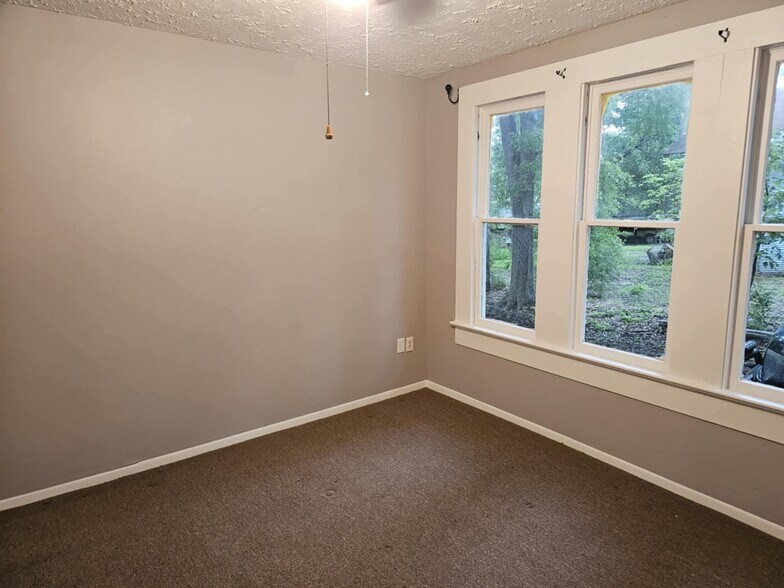 630 Worth St, Hemphill, TX à vendre - Photo du bâtiment - Image 2 de 19