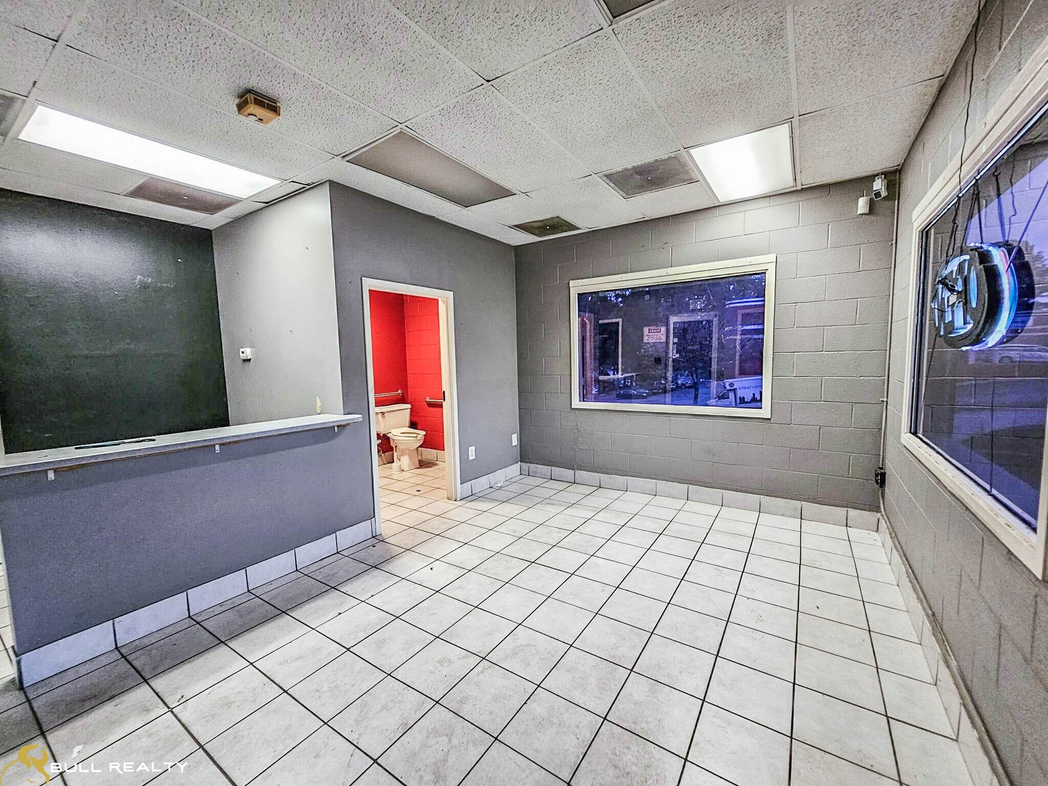 811 NE Chance Rd, Marietta, GA à vendre Photo du bâtiment- Image 1 de 1