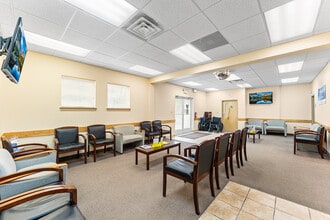 1206 W Sherman Ave, Vineland, NJ for sale Interior Photo- Image 1 of 49