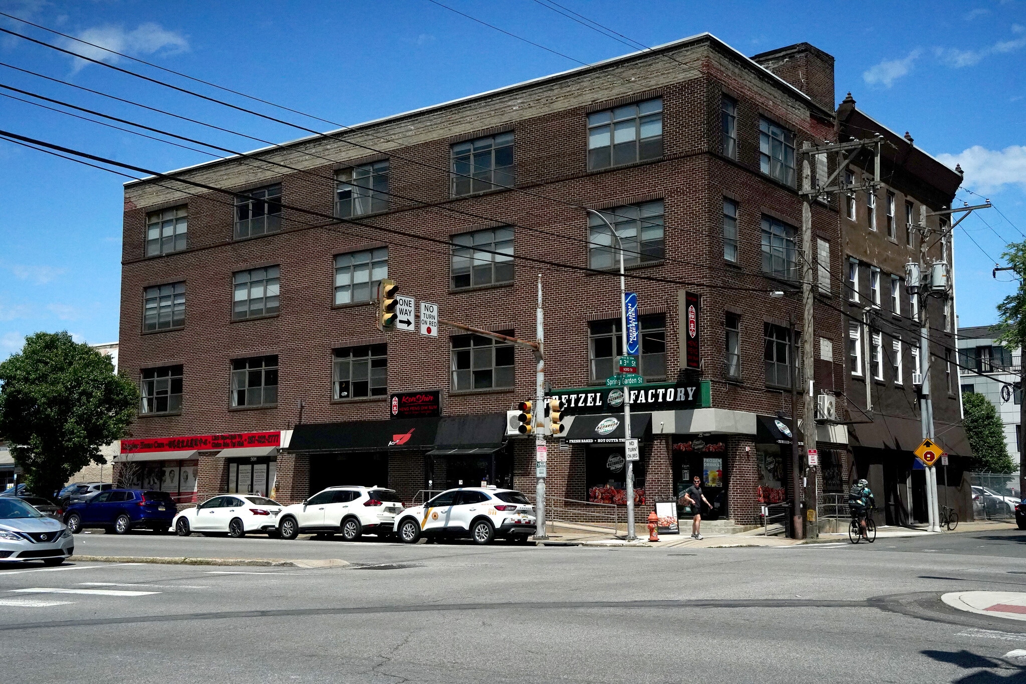 301 Spring Garden St, Philadelphia, PA for lease Primary Photo- Image 1 of 8